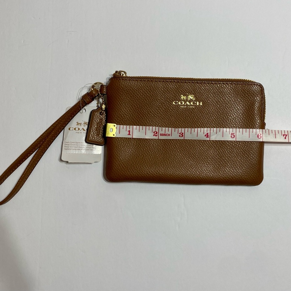COACH NWT Pebbled Leather Corner Zip Wristlet Wallet Clutch Gold Detailing - Picture 7 of 9